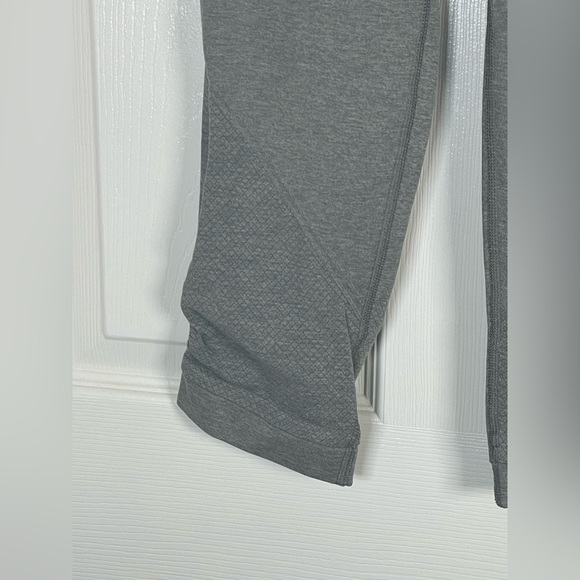 lululemon athletica Gray Cropped Pants - Picture 6 of 8